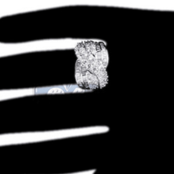 New never worn, lrg bling cocktail ring size 10.5 - Picture 3 of 4